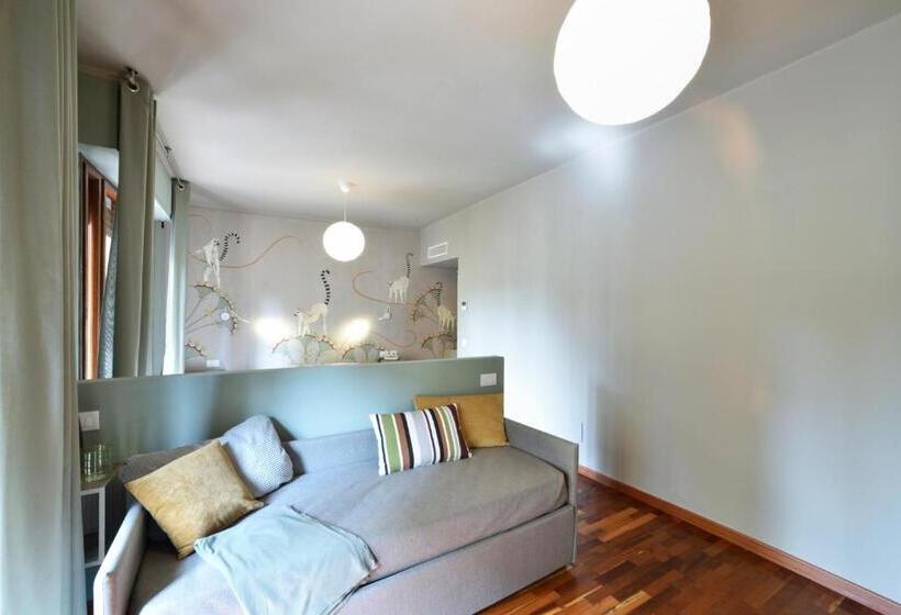 패밀리 룸, Bristol