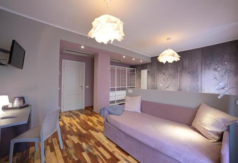 패밀리 룸, Bristol