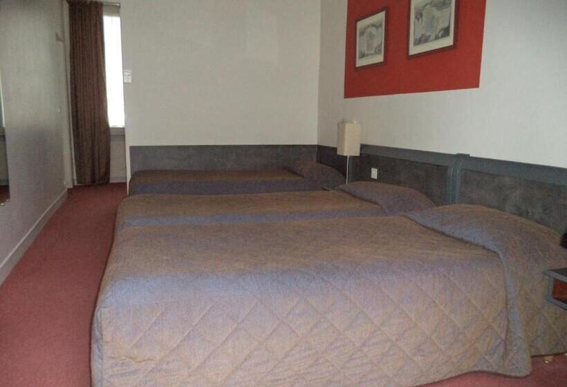 غرفة قياسية ثلاثية, Cit Hotel Avallon Vauban