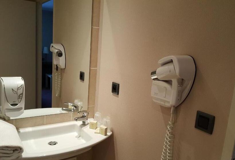 غرفة سوبيريور, De Loire Et Restaurant Les Bateliers