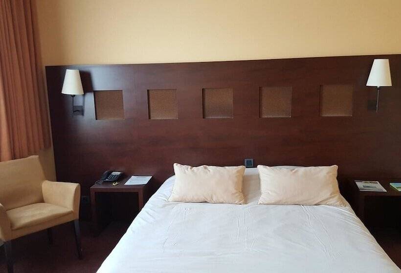 غرفة قياسية, De Loire Et Restaurant Les Bateliers