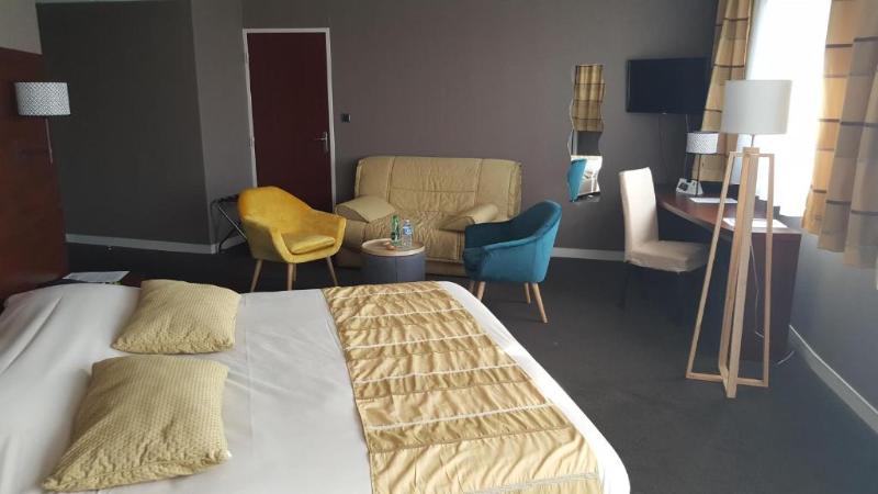 جناح, De Loire Et Restaurant Les Bateliers