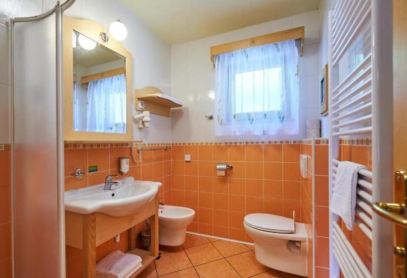 1 Bedroom Family Apartment with Balcony, Eco Terme Snovik, Kamnik