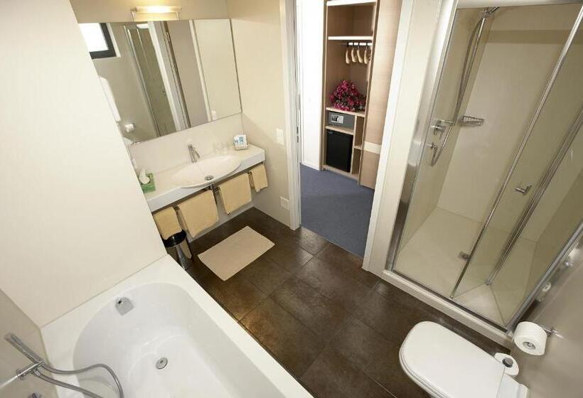 带露台的小型套房, Muralto