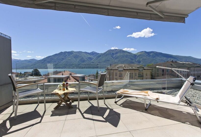 Mini Suite, Muralto