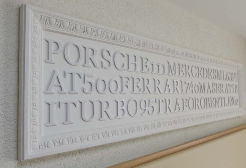 高级单人间, Muralto