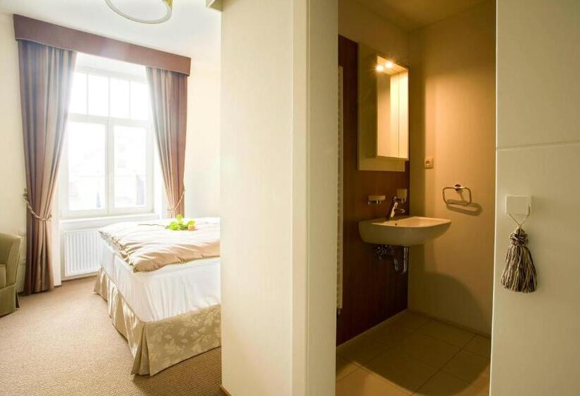 חדר קומפורט, Kašperk