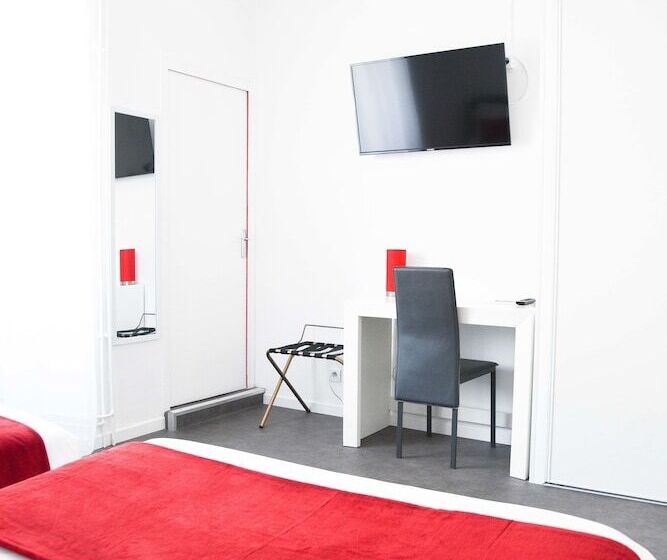 Номер Стандарт Трехместный, L Europe   Cholet Gare