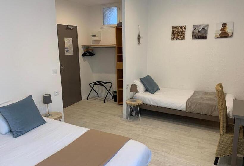 スタンダードトリプルルーム, Logis Hotels   Hôtel Et Restaurant L Océana