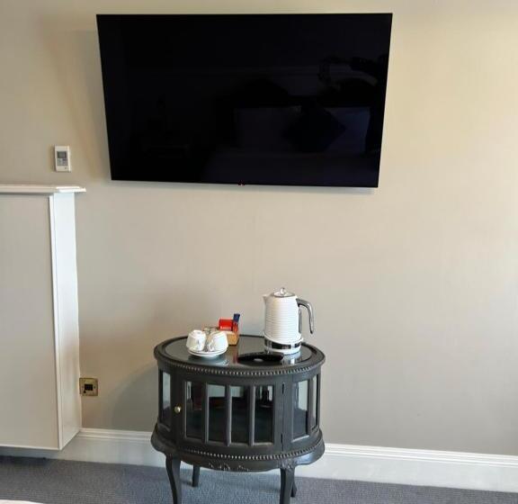 חדר סופריור, Lakeside Manor