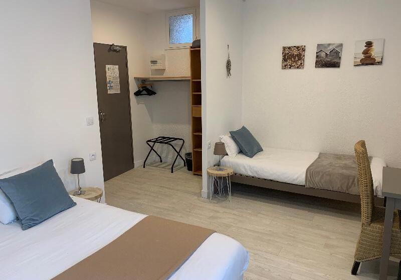 スタンダードトリプルルーム, Logis Hotels   Hôtel Et Restaurant L Océana