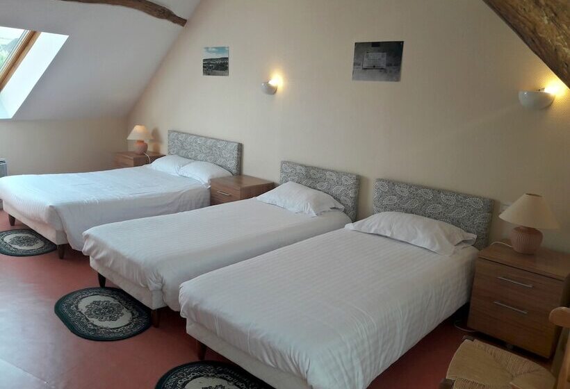 Номер Стандарт Трехместный, Auberge De L Omois