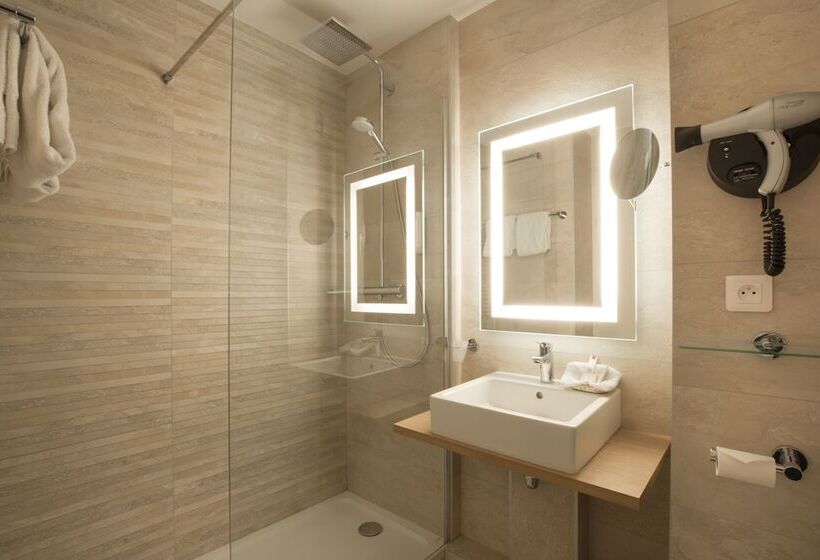 غرفة تنفيذية, Logis Hotel Le Petit Casset