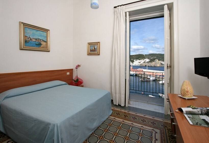 חדר סטנדרט נוף לים, Mari