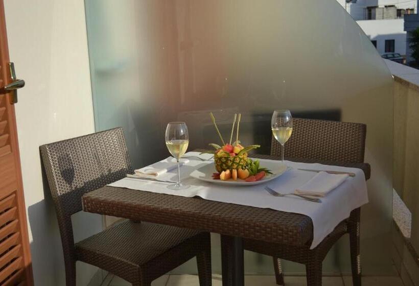 חדר דלוקס עם מרפסת, Naitendì