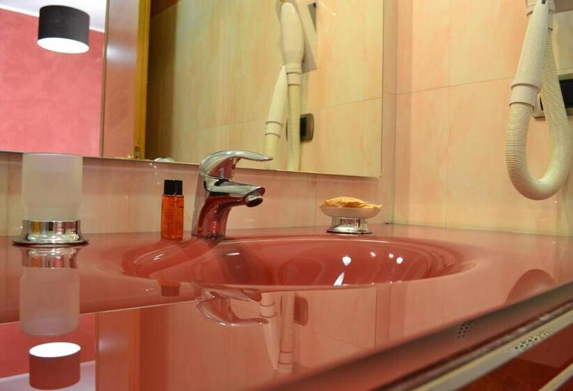 חדר דלוקס עם מרפסת, Naitendì