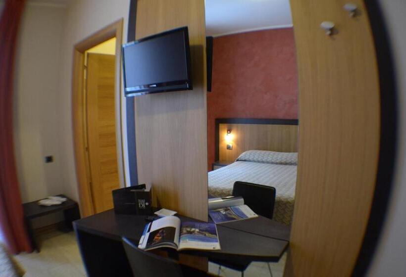 Номер Deluxe с Балконом, Naitendì