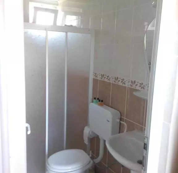 スタンダード4人部屋, Pamukkale