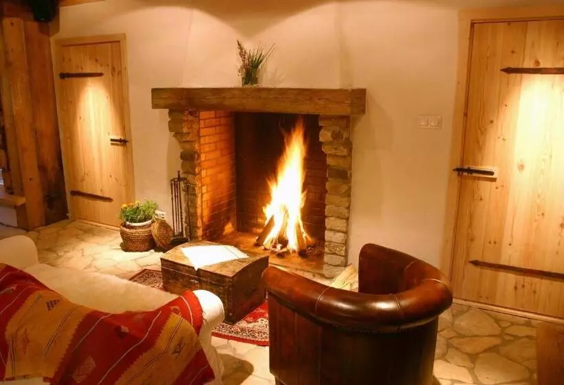 ویلای 1 خوابه, Pädaste Manor