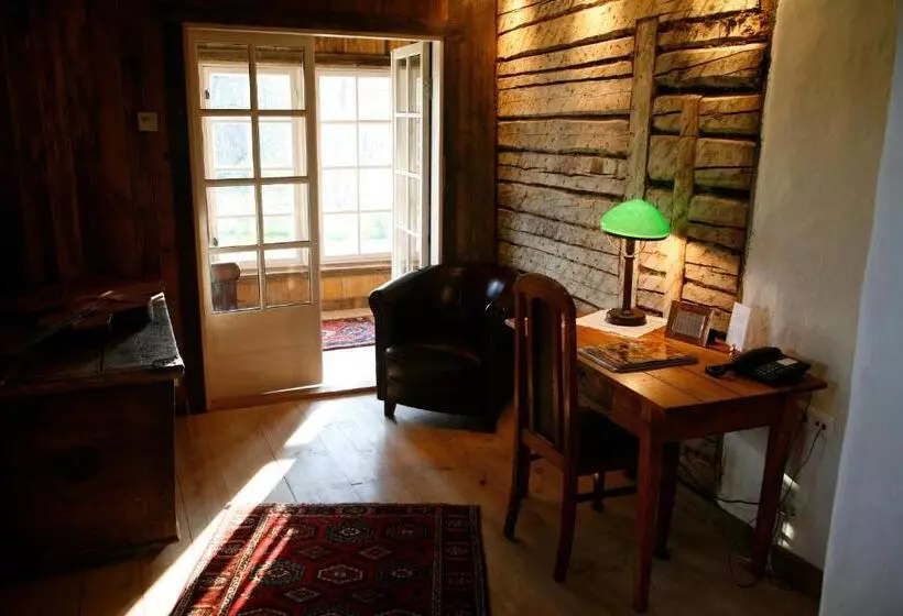 ویلای 1 خوابه, Pädaste Manor