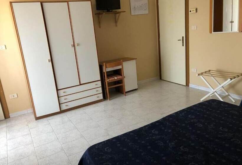 اتاق استاندارد چهار تخته, Perla Del Gargano