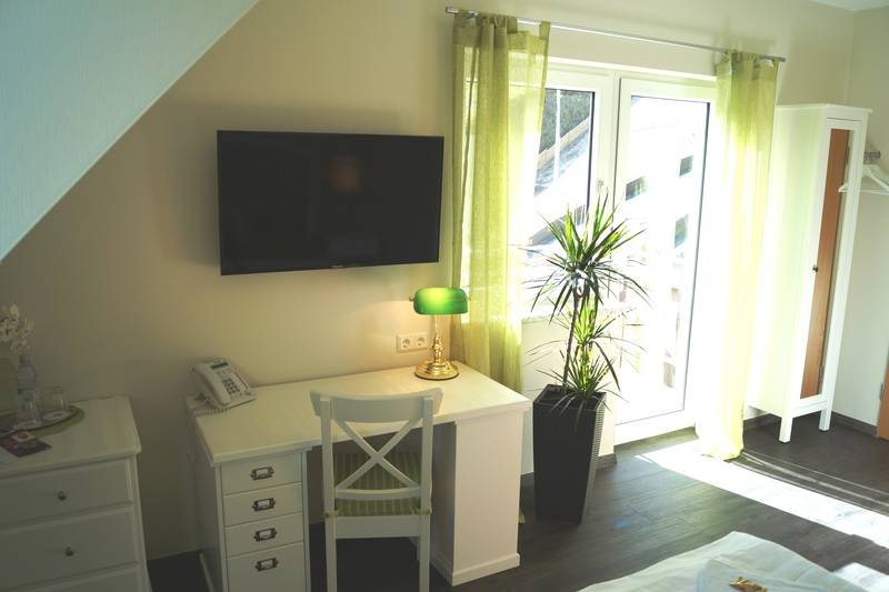 标准间带阳台, Regiohotel Schanzenhaus Wernigerode