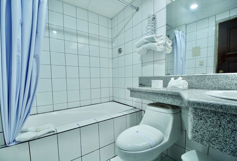 Трехместный Номер Superior, Santa Monica