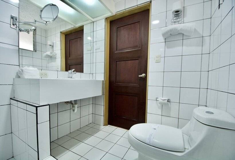 Трехместный Номер Superior, Santa Monica