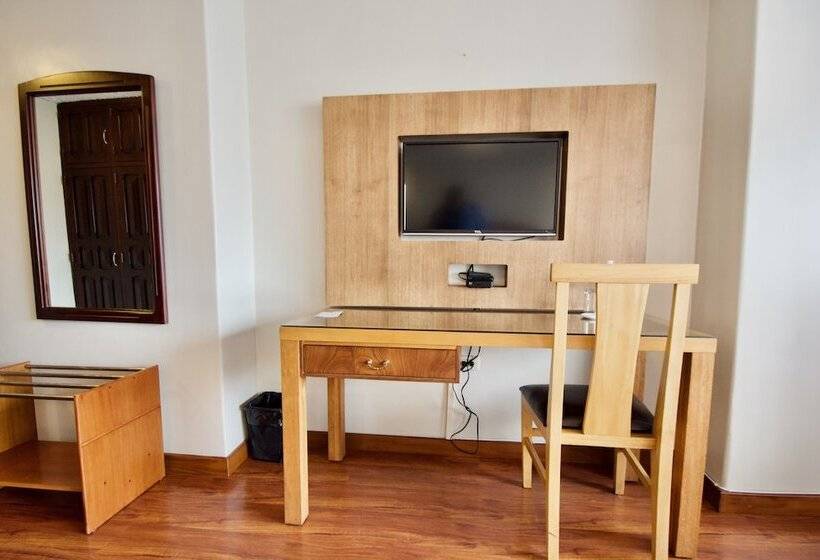 Трехместный Номер Superior, Santa Monica