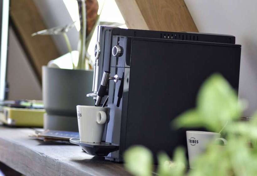 חדר קומפורט, Van Heeckeren