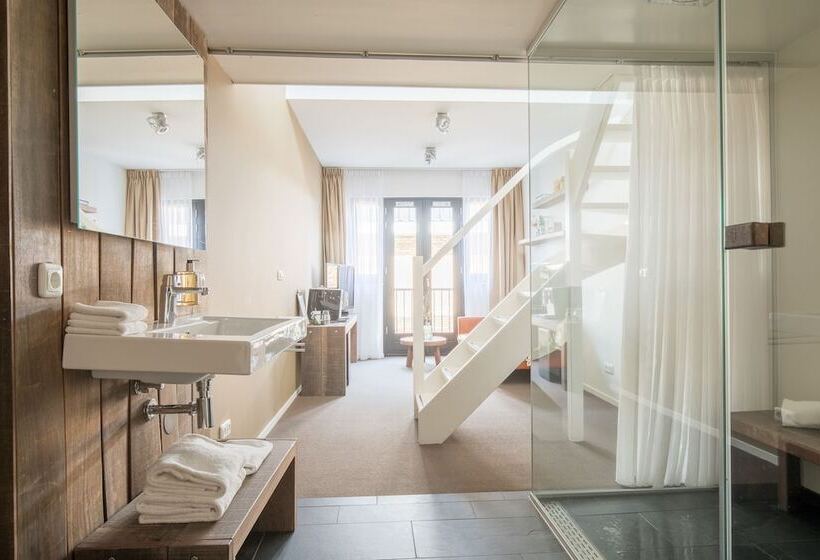 סוויטה, Van Heeckeren