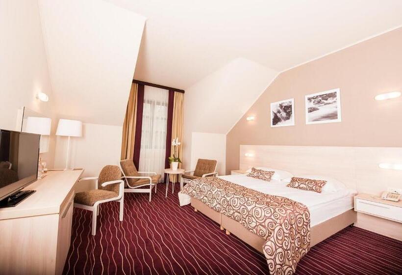 سوییت, Zagreb  Health & Beauty