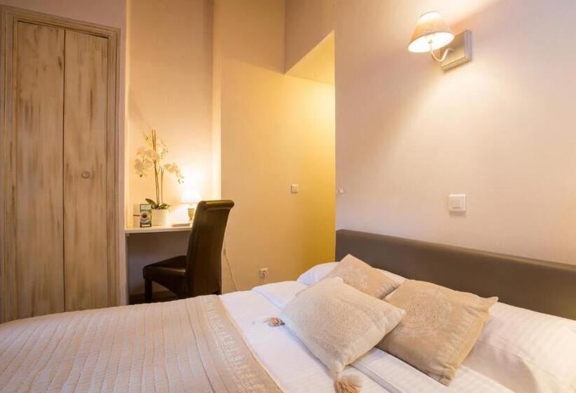 コンフォートシングルルーム, Logis Hotel Le Petit Casset