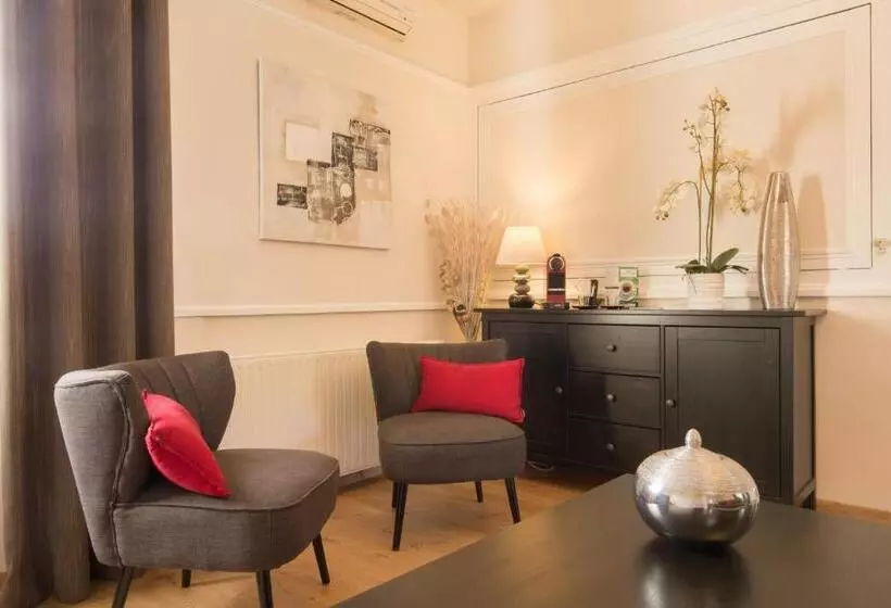 スイート, Logis Hotel Le Petit Casset