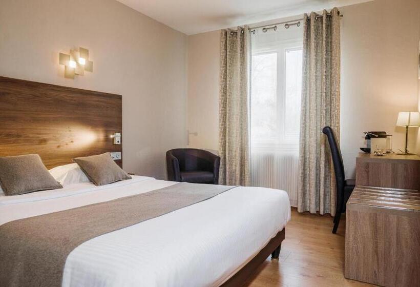غرفة كومفورت, Logis Hotel Le Petit Casset