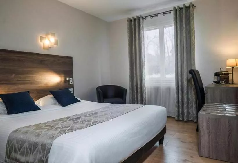 コンフォートルーム, Logis Hotel Le Petit Casset