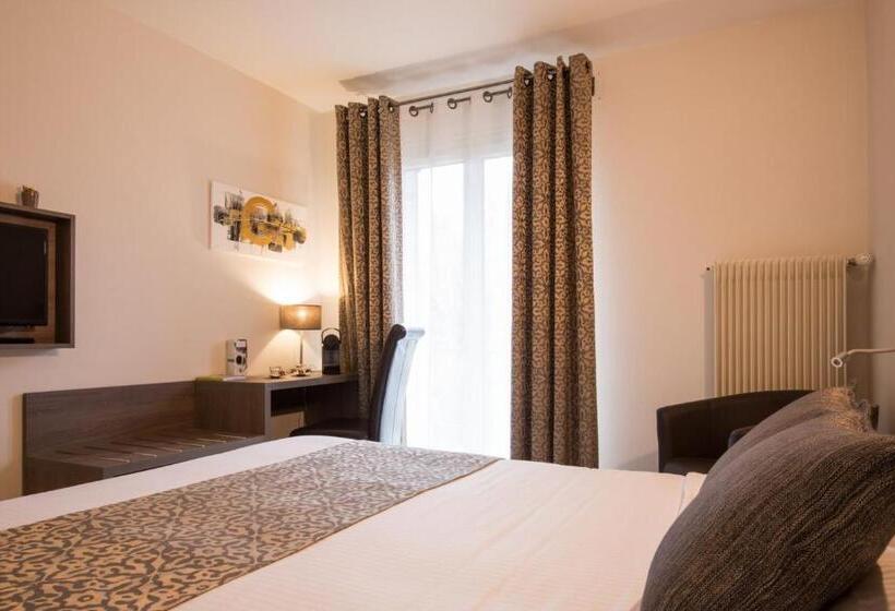 غرفة تنفيذية, Logis Hotel Le Petit Casset