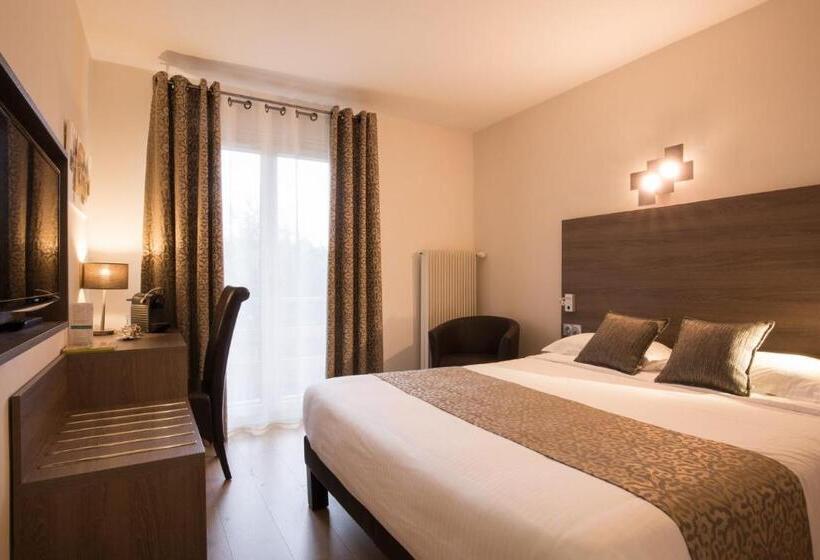 غرفة تنفيذية, Logis Hotel Le Petit Casset