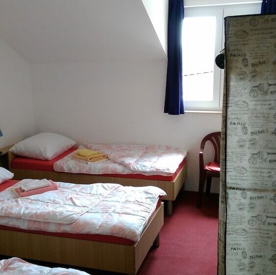 اتاق استاندارد سه نفره, Pansion Ivanka Barac