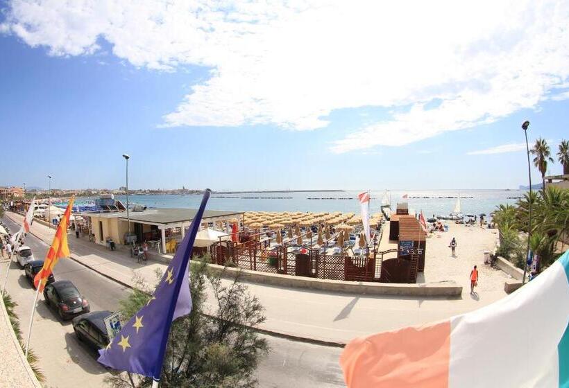 Superior 2-bedroom flat with sea view, Residence Picalè