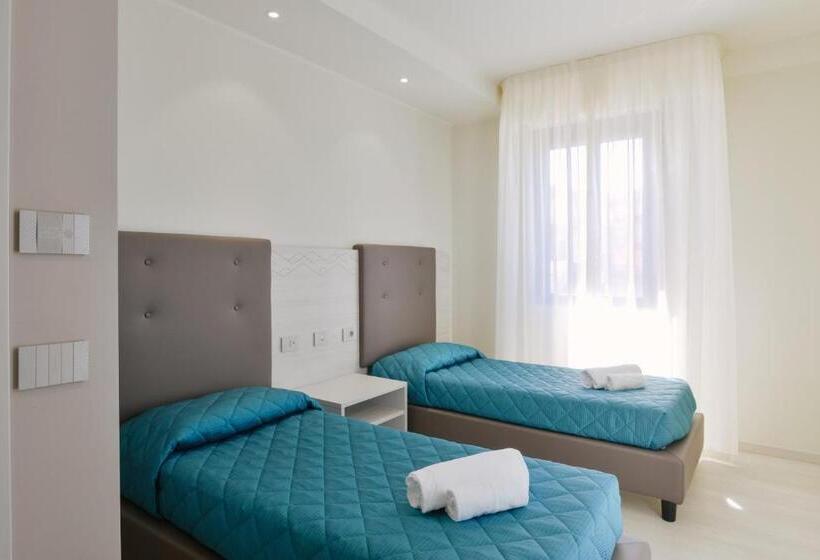 Superior 2-bedroom flat with sea view, Residence Picalè