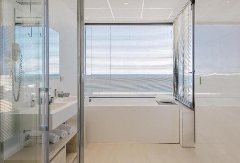 Superior 2-bedroom flat with sea view, Residence Picalè