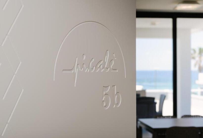 Superior 2-bedroom flat with sea view, Residence Picalè