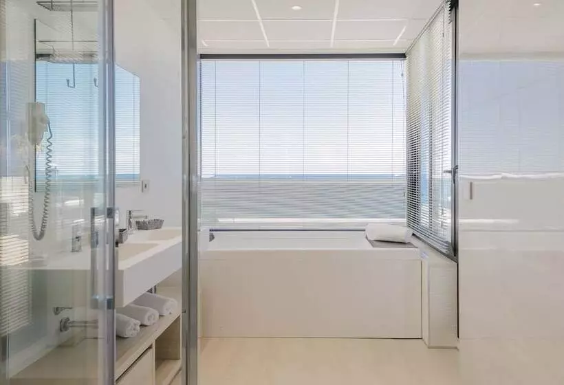 آپارتمان ممتاز دوخوابه رو به دریا, Residence Picalè