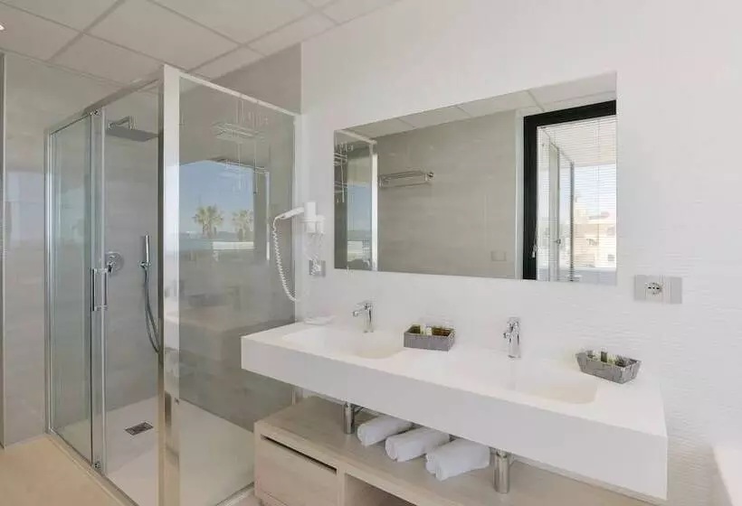 آپارتمان ممتاز دوخوابه رو به دریا, Residence Picalè