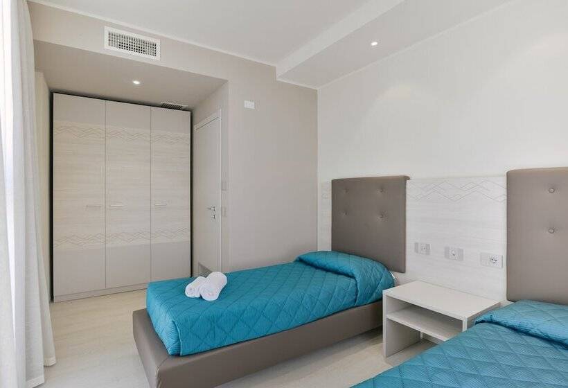 Superior 2-bedroom flat with sea view, Residence Picalè