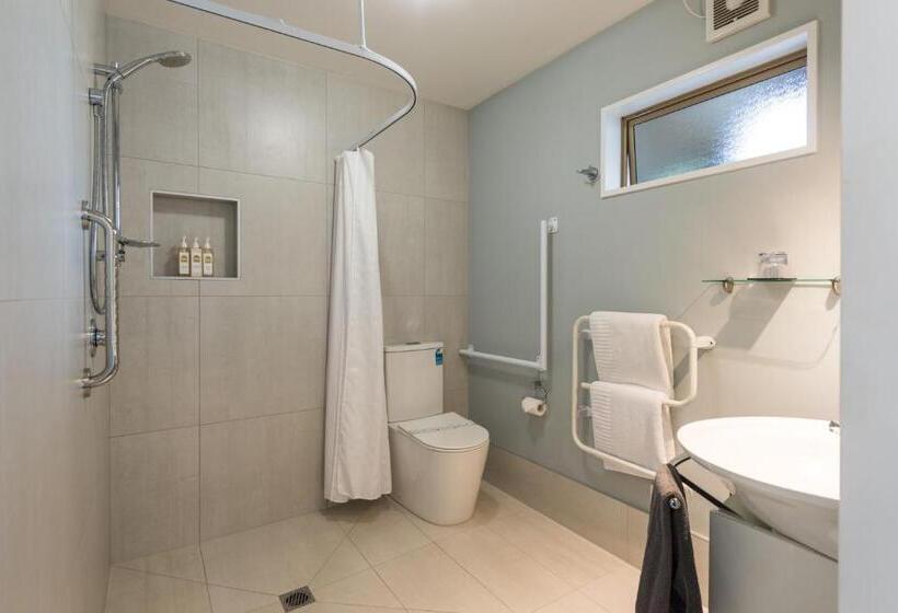 Студия Стандарт, Roma On Riccarton Motel