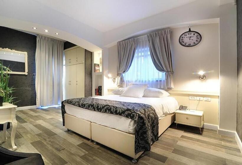 バルコニー付きデラックスルーム, Villa Carmel Boutique