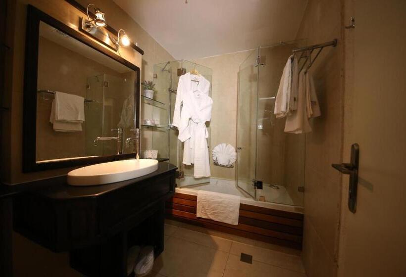 ロイヤルルーム, Villa Carmel Boutique