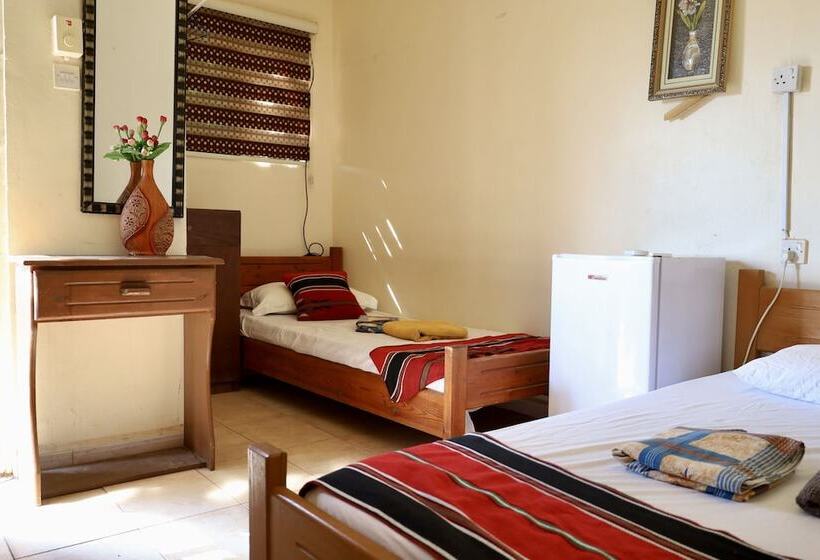 اتاق استاندارد سه نفره, Bedouin Garden Village, Hotel Dive